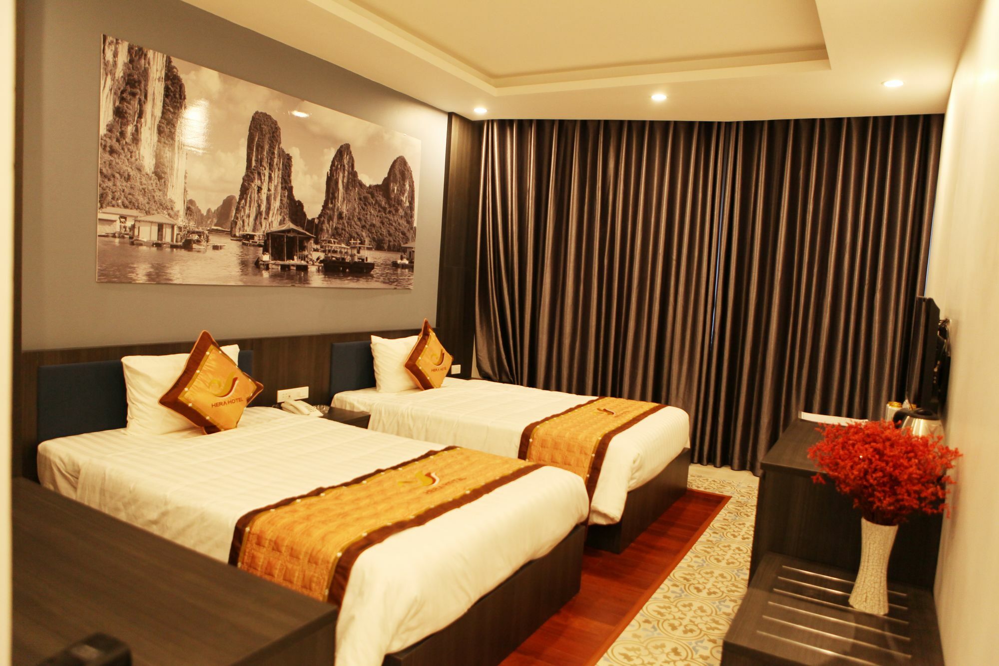 Hera Ha Long Hotel Bagian luar foto